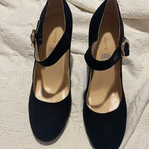 NWOT Size 7.5M Black Faux Suede Mary Jane Heels